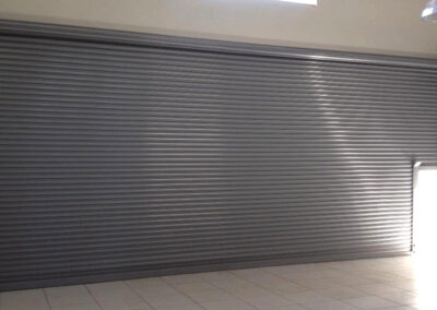 Central de controle para porta de enrolar