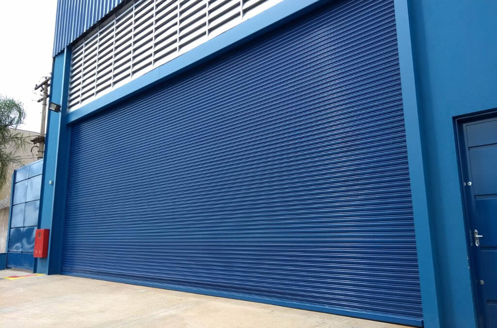 Compre Portas de enrolar automatizadas com fabricante em Passo de Camaragibe